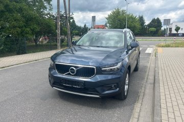 Volvo XC40 Momentum Pro